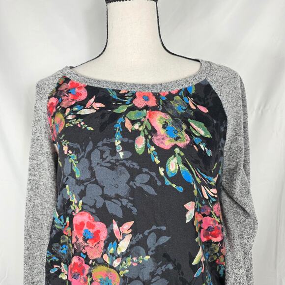 KUT From The Kloth Top Women XS Black Gray Floral Raglan Long Sleeve Casual - Picture 3 of 9